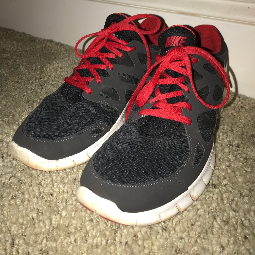 Nike Tennis Shoes